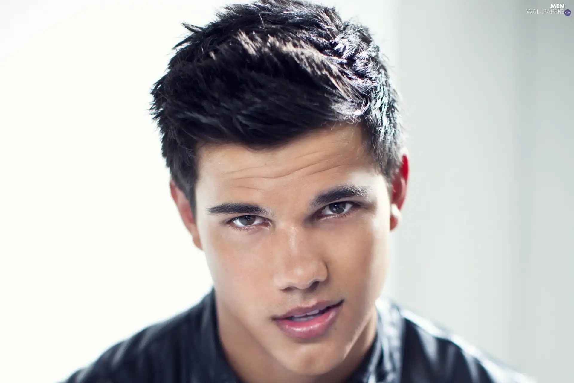 Taylor Lautner, The look