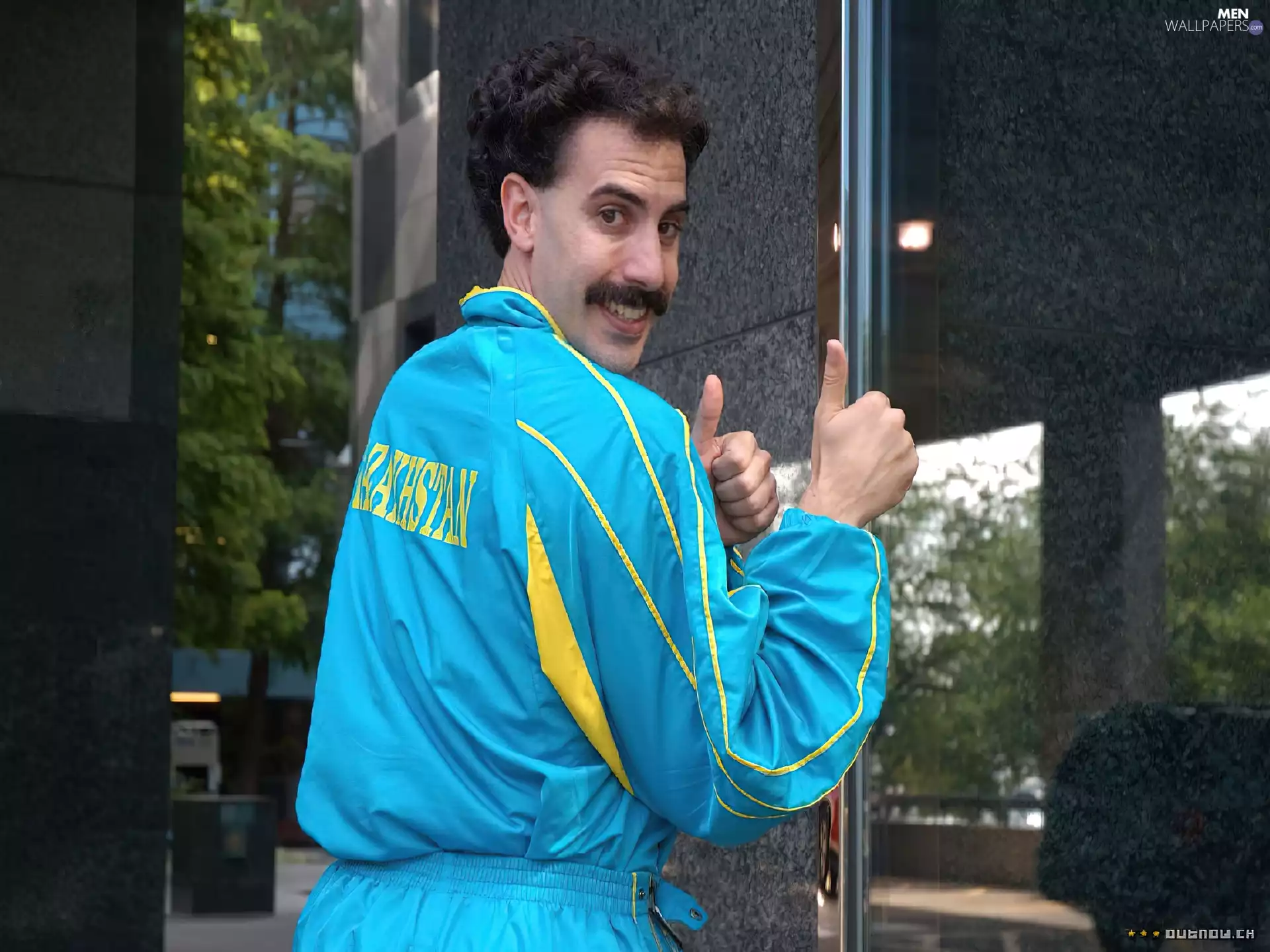 Sasha Baron Cohen, blue tracksuit
