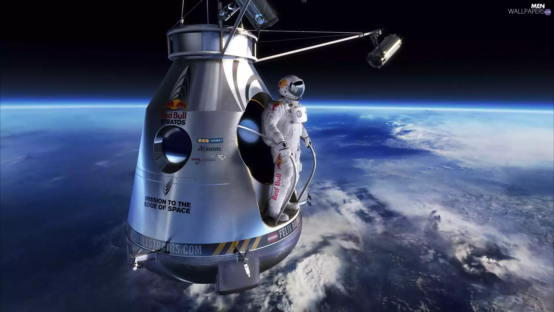 capsule, land, Felix Baumgartner