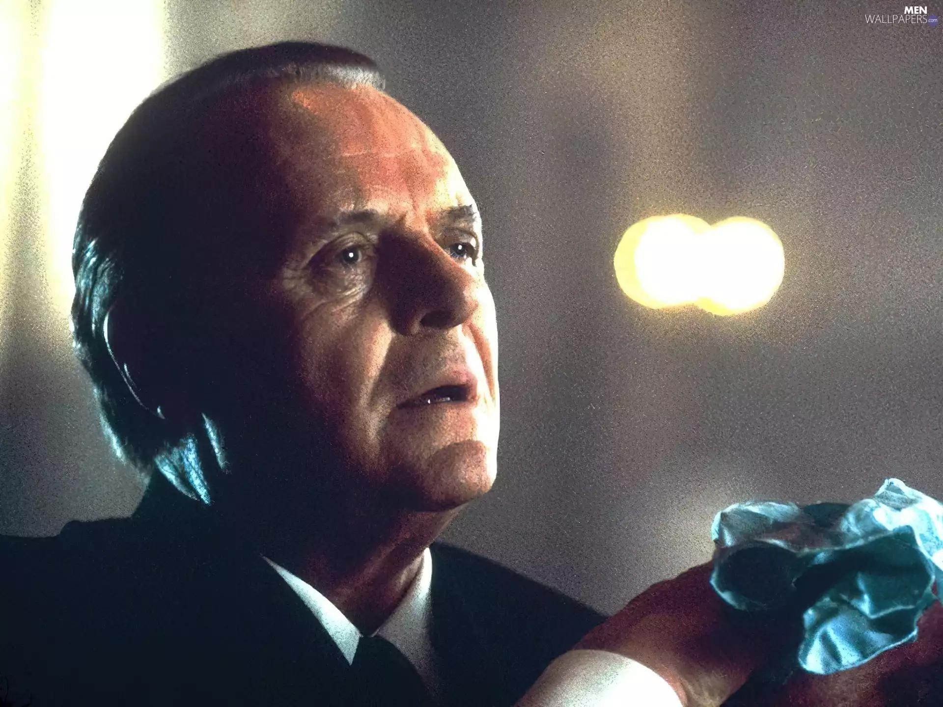 suite, Anthony Hopkins, Black