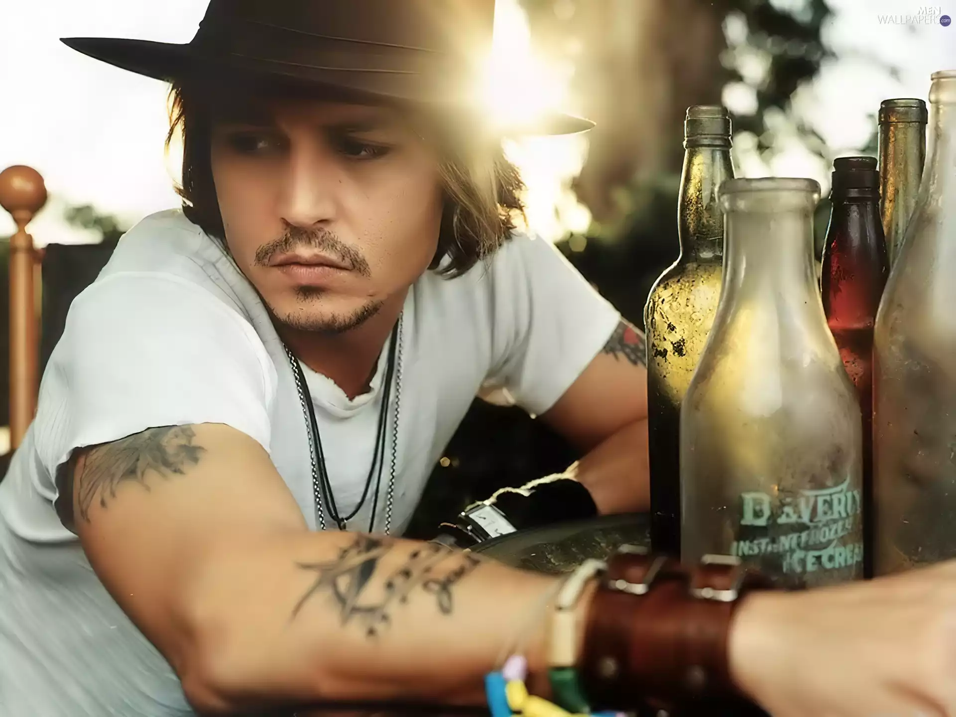 Hat, Johnny Depp, Bottles