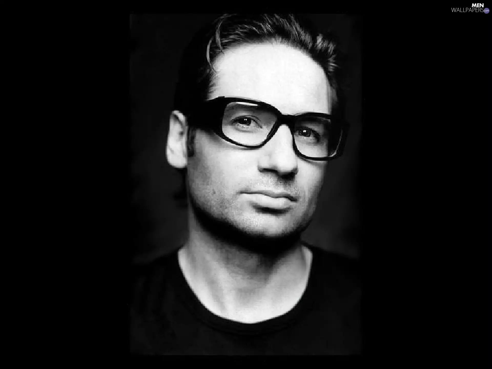 Glasses, David Duchovny, Black shirt