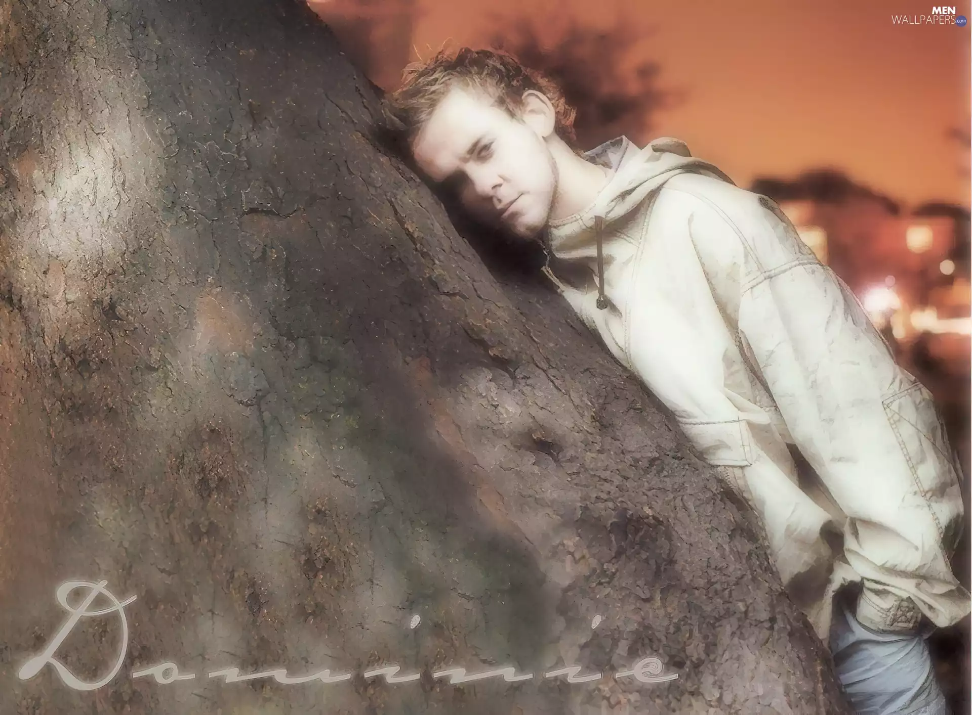 jeans, Dominic Monaghan, beige jacket