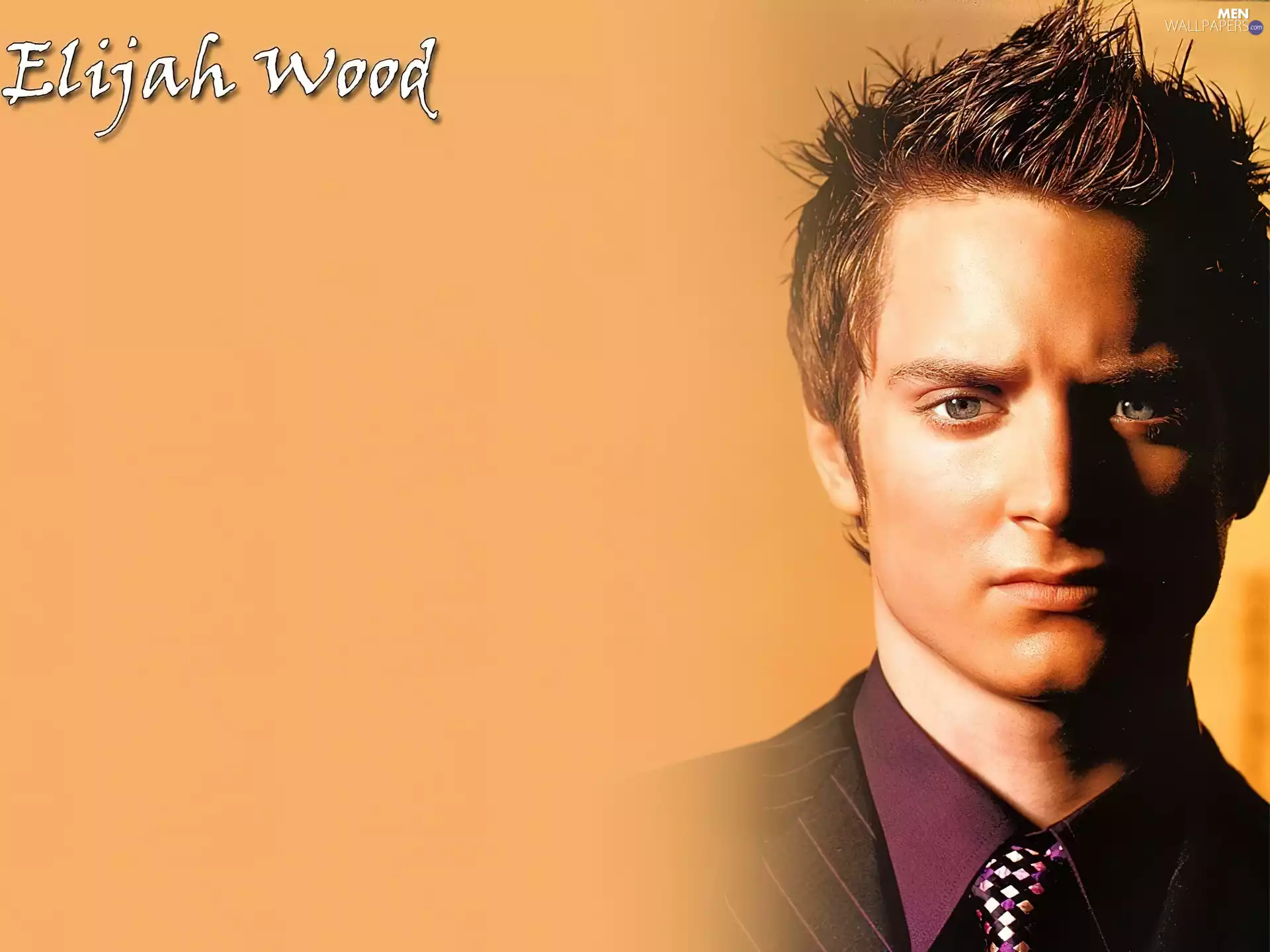 Tie, Elijah Wood, purple shirt