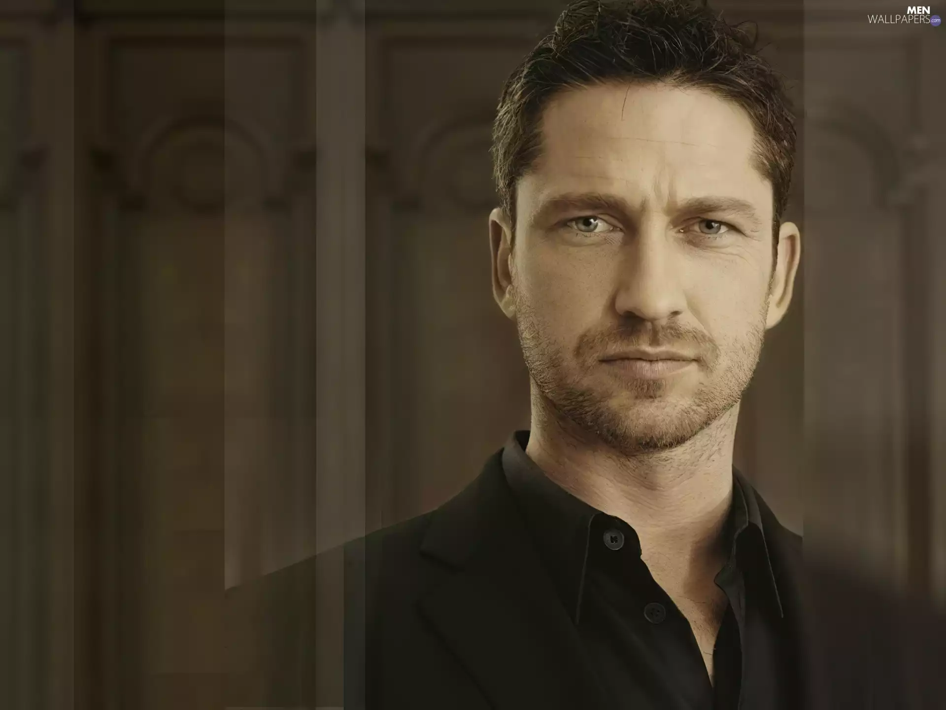 beard, Gerard Butler, Black Suit