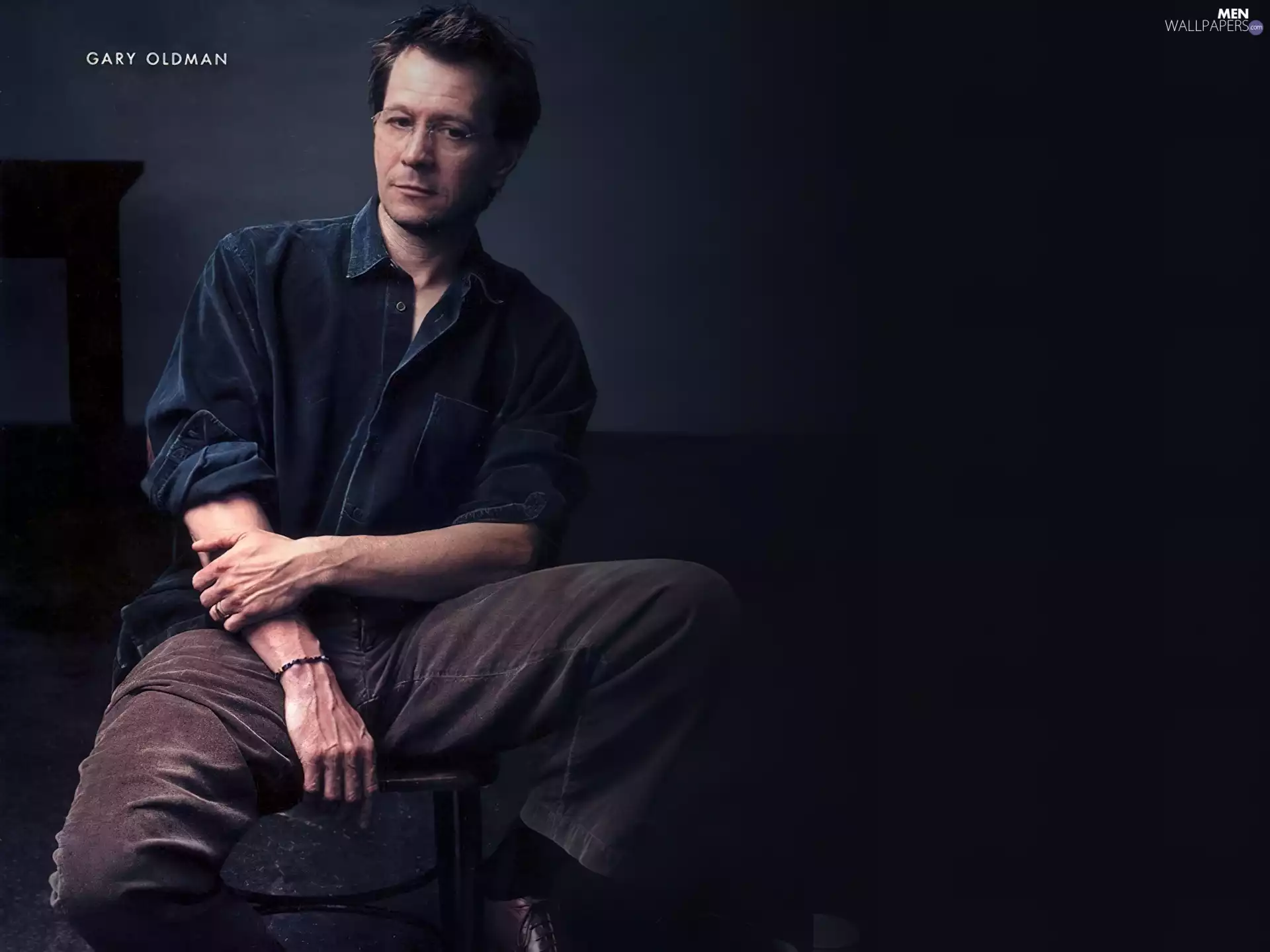 Chair, Gary Oldman, Glasses