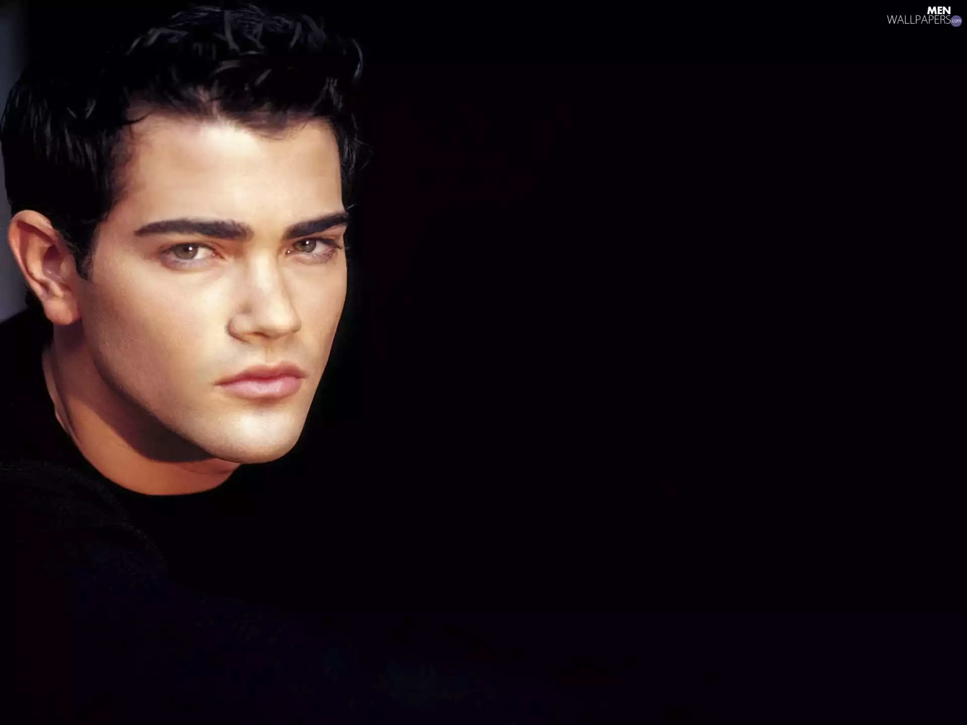 Jesse Metcalfe, dark hair