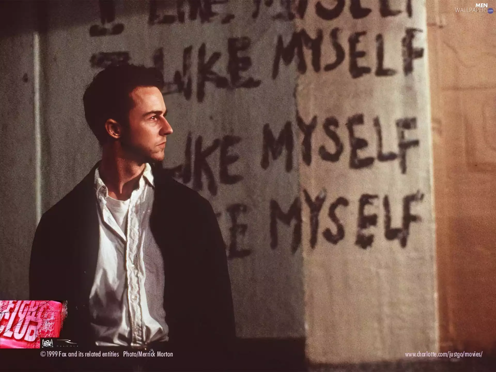 Black jacked, Edward Norton, white shirt