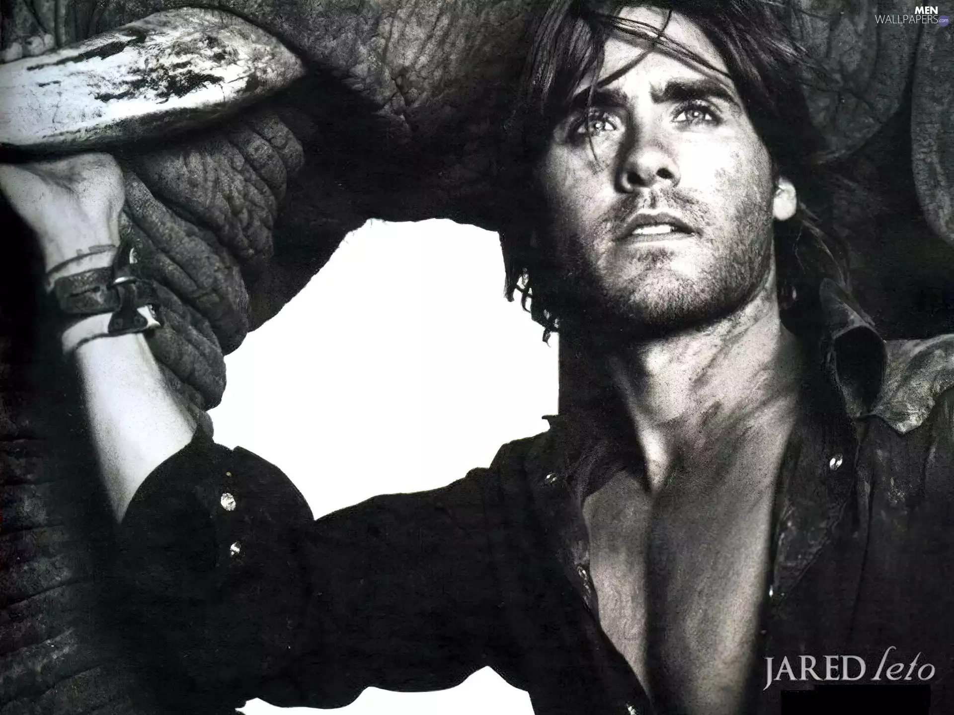 Jared Leto, black shirt