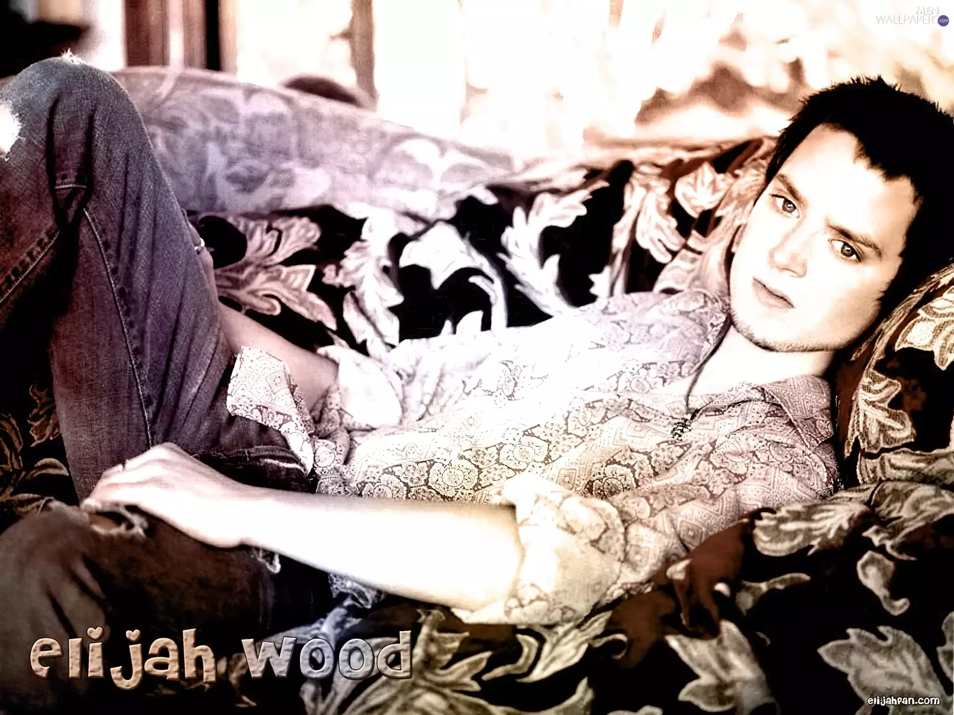 jeans, Elijah Wood, shirt