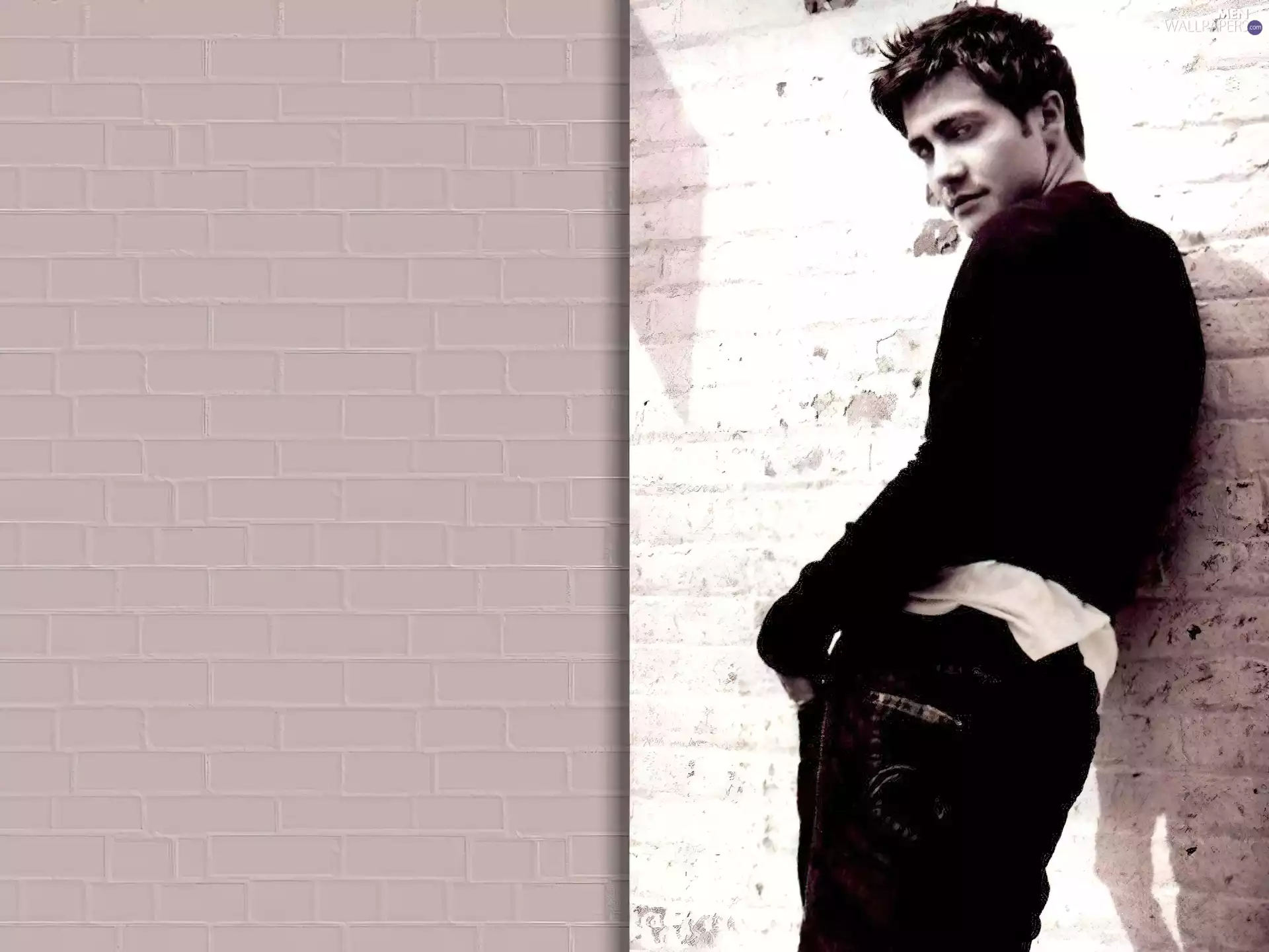 Jake Gyllenhaal, Black Suit