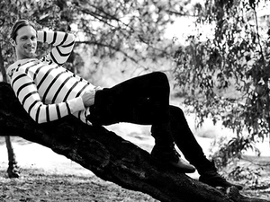 Alexander Skarsgard, trees