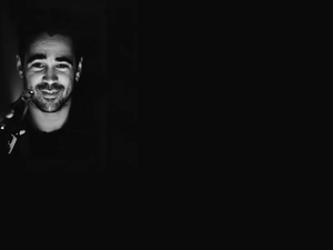 Bottle, Colin Farrell, beard