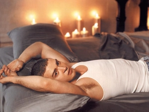 Candles, Justin Timberlake, Bed