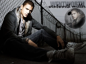 sneakers, Wentworth Miller, Prison Break, fence, Prison Break