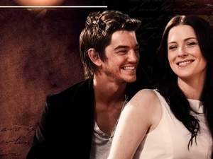 Craig Horner, Bridget Regan