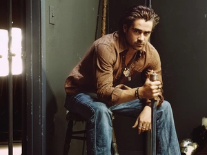 jeans, Colin Farrell, brown shirt