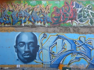 Graffiti, 2 Pac, cuts