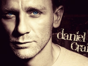 Daniel Craig