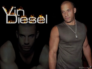 neck chain, Vin Diesel, gray shirt