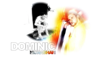 Dominic Monaghan, bright dress