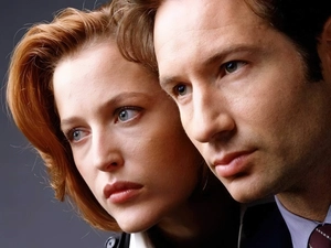 gray eyes, David Duchovny, Ginger hair