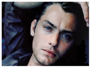 Jude Law, Blue eyes