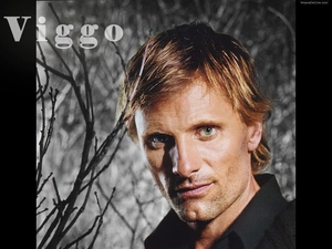 Viggo Mortensen, Blue eyes