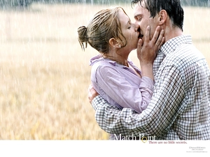 Field, Match Point, Jonathan Rhys-Meyers, kiss, Scarlett Johansson, Rain