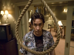 Room, John Cusack, gallows