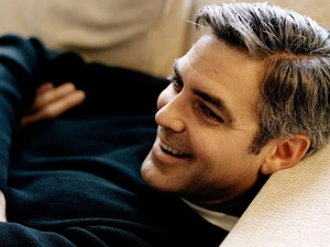 George Clooney, Smile