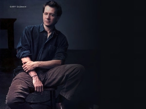 Chair, Gary Oldman, Glasses