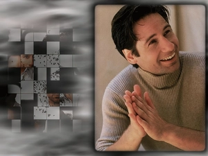 David Duchovny, beige golf