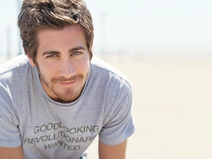 smiling, Jake Gyllenhaal