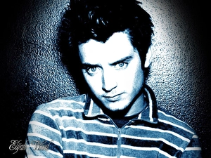 tunic, smock, dark hair, blouse, Elijah Wood