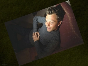 Jude Law, folded hands