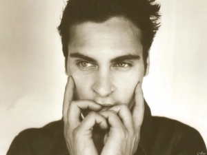 hands, Joaquin Phoenix, dark hair