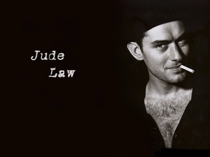 Jude Law, Cigarette
