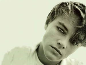 Leonardo DiCaprio, face