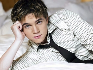 Jesse McCartney, ##, Checked, shirt
