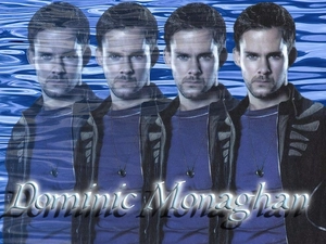 neck chain, Dominic Monaghan, blue t-shirt