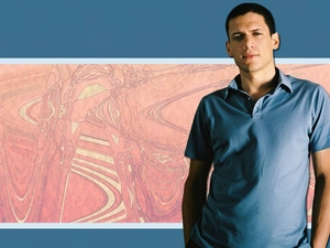 Wentworth Miller, blue polo