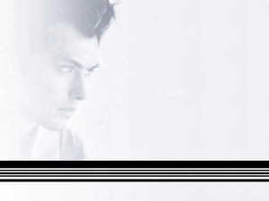 Jude Law, facial profile