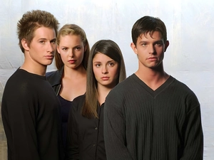 Shiri Appleby, Jason Behr, Brendan Fehr, Katherine Heigl, Roswell