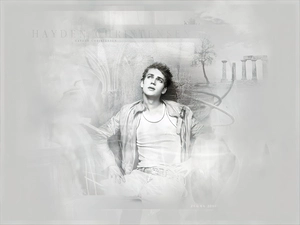 Hayden Christensen, White shirt