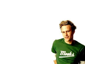 Heath Ledger, Black shirt