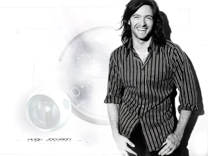 Hugh Jackman, striped shirt