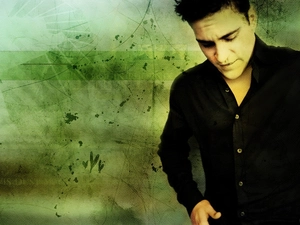 Joaquin Phoenix, black shirt