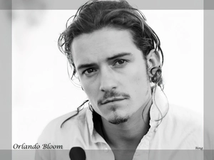 Orlando Bloom, white shirt