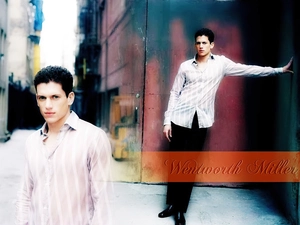Wentworth Miller, white shirt